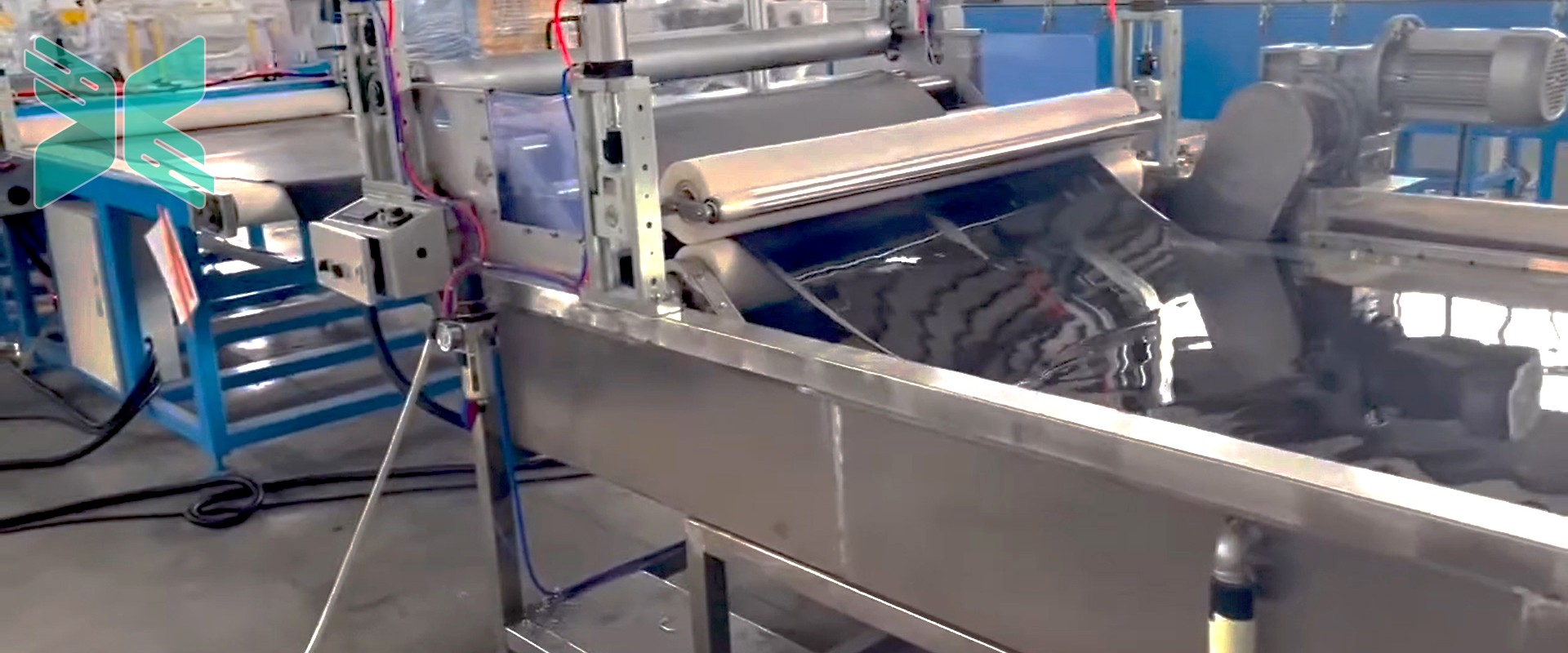 Tranh dán tường Tiến Phát