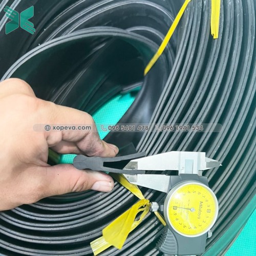 Gioăng cao su EPDM chữ U 11x50.1x3.3