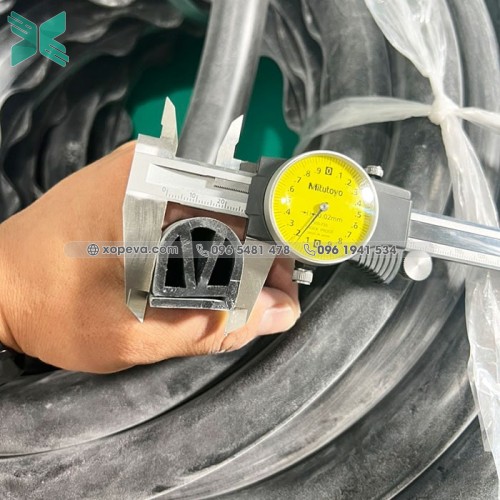 Gioăng silicon đen chữ E 27x28x3